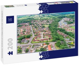 Lais Puzzle - Luftbild über dem Dorf Milton of Campsie, Schottland - 200 Teile