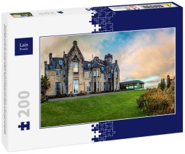 Lais Puzzle - Stonefield Castle bei Sonnenuntergang mit hellen grünen Rasen in der Front und einige kleine Büsche auf der rechten Seite in Argyll und Bute Schottland Vereinigtes Königreich - 200 Teile
