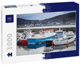 Lais Puzzle - Farbenfrohe kleine Fischerboote im Hafen von Scalloway, Shetland-Inseln, Schottland - 1.000 Teile
