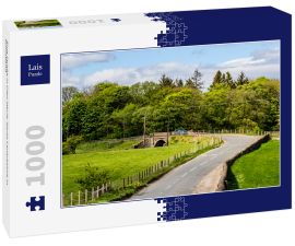 Lais Puzzle - Eine Straße in Glen Mavis, North Lanarkshire in Schottland - 1.000 Teile