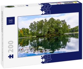 Lais Puzzle - Insel auf dem Teich im Rouken Glen Park, Giffnock, East Renfrewshire, Südseite Glasgow, Schottland - 200 Teile