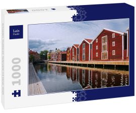 Lais Puzzle - Schweden, Hudiksvall, Hafenzeile mit Kanal, Holzh - 1.000 Teile