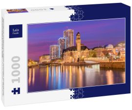 Lais Puzzle - Abendliches Stadtbild von Malmö, Schweden. Moderne und alte historische Gebäude spiegeln sich im Wasser. Malerischer Sonnenuntergang in einer Stadt - 1.000 Teile