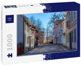 Lais Puzzle - Schöne alte Holzhäuser in Wadkoping historisches Viertel von Orebro, Schweden - 1.000 Teile