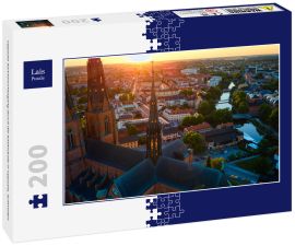 Lais Puzzle - Uppsala Sonnenuntergang durch die Kathedrale in Uppsala, Schweden - 200 Teile