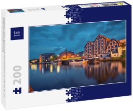 Lais Puzzle - Bydgoszcz, Polen. Blick auf alte Fachwerkhäuser am Ufer des Flusses Brda in der Abenddämmerung - 200 Teile