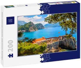 Lais Puzzle - Schöne mediterrane Landschaft - Stadt Petrovac, Montenegro - 200 Teile