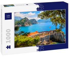 Lais Puzzle - Schöne mediterrane Landschaft - Stadt Petrovac, Montenegro - 1.000 Teile