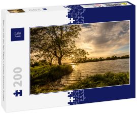 Lais Puzzle - Baum am Ufer des Tejo (Tagus) in Cartaxo, Santarem, Portugal - 200 Teile