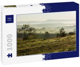Lais Puzzle - Bewölkter Morgen in den Bergen in Portugal, Braganca - 1.000 Teile