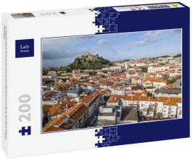 Lais Puzzle - Luftaufnahme von Leiria mit roten Dächern und Burg auf dem Hügel, Portugal - 200 Teile