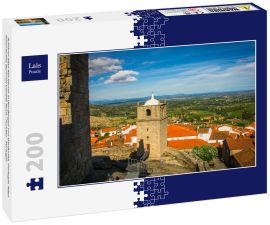 Lais Puzzle - Schöner alter Kirchturm in den Bergen von Gardunha, Portugal. Altes historisches Dorf von Castelo Novo - Fundao - Portugal - 200 Teile