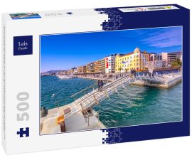 Lais Puzzle - Universitätsgebäude an der Strandpromenade von Volos mit einer Kopie der antiken Trireme von Jason, Griechenland - 500 Teile