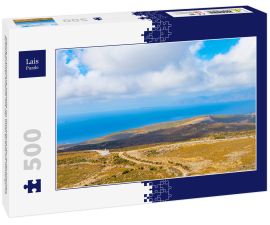 Lais Puzzle - Kleine orthodoxe Kapelle im Hochland der griechischen Kykladeninsel Andros mit der Insel Euböa im Hintergund - 500 Teile