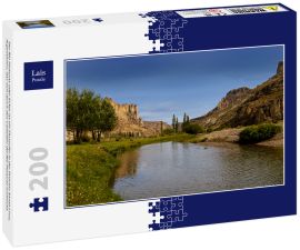 Lais Puzzle - Der Río Pinturas oder Ecker ist ein Flussufer in der Provinz Santa Cruz, Argentinien, das sich durch den Cañadón del Río Pinturas erstreckt. - 200 Teile
