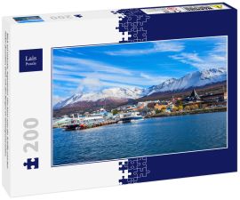 Lais Puzzle - Blick auf Ushuaia, Argentinien. Hier kann man die Schiffe und den Hafen desselben Ortes mit den Bergen im Hintergrund sehen. - 200 Teile
