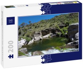 Lais Puzzle - Naturschwimmbad mit schönen grünen Farben, Laguna de las uvas in San Luis, Argentinien - 200 Teile