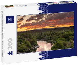 Lais Puzzle - Der Sonnenuntergang über der Lagune am Cosquín-Fluss in Córdoba, Argentinien - 200 Teile