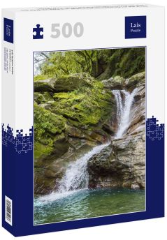 Lais Puzzle - Blick auf einen schönen Wasserfall und Bach im Wald des Nationalparks Los Sosa in Tucuman, Argentinien. - 500 Teile