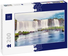 Lais Puzzle - Iguazu-Wasserfälle in Argentinien, Blick vom Teufelsschlund. Panoramablick auf viele majestätische, mächtige Wasserkaskaden mit Nebel und Wolken. Panoramabild des Iguazu-Tals mit Steinen im Wasser - 200 Teile