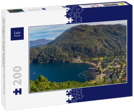 Lais Puzzle - Panoramablick auf die Stadt San Martín de los Andes und den See Lácar - Patagonien - Neuquén - Argentinien - 200 Teile