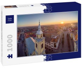 Lais Puzzle - Abendansicht von oben auf Beregovo. Zentraler Platz und schöne Abendsonne. Ukraine - 1.000 Teile