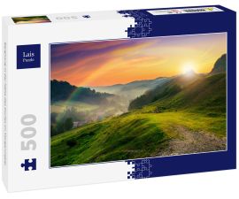 Lais Puzzle - Berghang in der Nähe des Dorfes im Morgennebel - 500 Teile