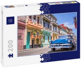 Lais Puzzle - Blauer amerikanischer Oldtimer in einer bunten Straße in Havanna, Kuba - 200 Teile