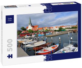 Lais Puzzle - Jachthafen und weiße Kirche in Ronne, Bornholm, Dänemark - 500 Teile