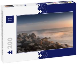 Lais Puzzle - Sturmwellen der Nordsee im morgendlichen Sonnenlicht, Lønstrup, Nordjylland (Nordjütland) in Dänemark - 200 Teile