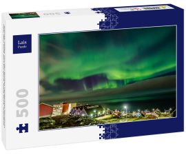 Lais Puzzle - Grünes, helles, von den Wolken verdecktes Nordlicht über dem Inuit-Dorf am Fjord, Stadt Nuuk, Grönland - 500 Teile