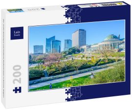 Lais Puzzle - Der Jardin Botanique und moderne Wolkenkratzer in Brüssel, Belgien - 200 Teile
