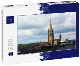 Lais Puzzle - Kirche von Arlon über den Dächern der Altstadt bei bewölktem Himmel, Belgien - 200 Teile