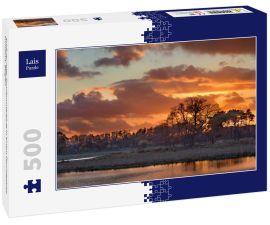 Lais Puzzle - Schöner roter Sonnenuntergang in einem Feuchtgebiet, Turnhout, Belgien - 500 Teile