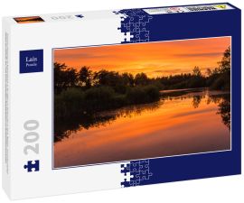 Lais Puzzle - Sonnenuntergang im Nationalpark in der Nähe von Waterschei in Genk, Belgien, mit erstaunlichen Farben am Himmel. Der Park ist ein ehemaliges Bergbaugebiet mit fantastischen Aussichten - 200 Teile