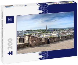 Lais Puzzle - Londonderry, Nordirland: Skyline von Derry mit St. Eugene's Cathedral in der Nähe von Free Derry Corner, Stadtmauer, Horizont und blauem Himmel - 200 Teile