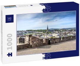Lais Puzzle - Londonderry, Nordirland: Skyline von Derry mit St. Eugene's Cathedral in der Nähe von Free Derry Corner, Stadtmauer, Horizont und blauem Himmel - 1.000 Teile