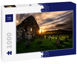 Lais Puzzle - Letzter Sonnenstrahl bei Sonnenuntergang auf der Kilwirra Church - Templetown, Dundalk, Grafschaft Louth, Irland - 1.000 Teile